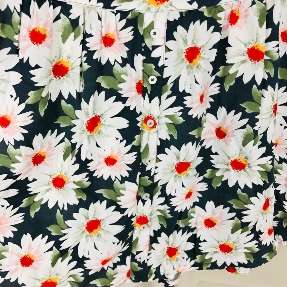 Hollister Cottage floral white daisies button skirt flowy soft womens sz Large
